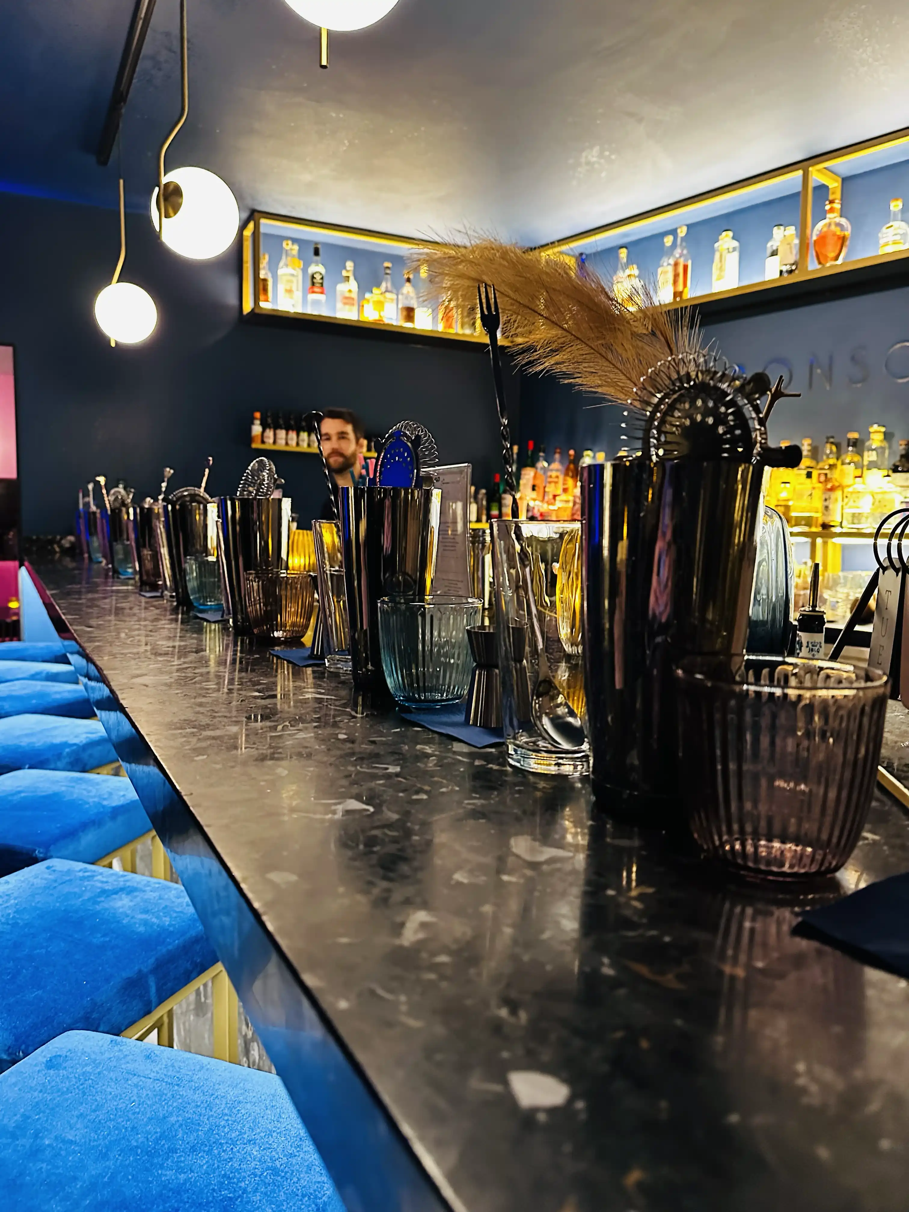Bonsoir Cocktail Bar 8